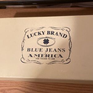 Lucky Brand Sandles. NWOT never been worn. Size 8